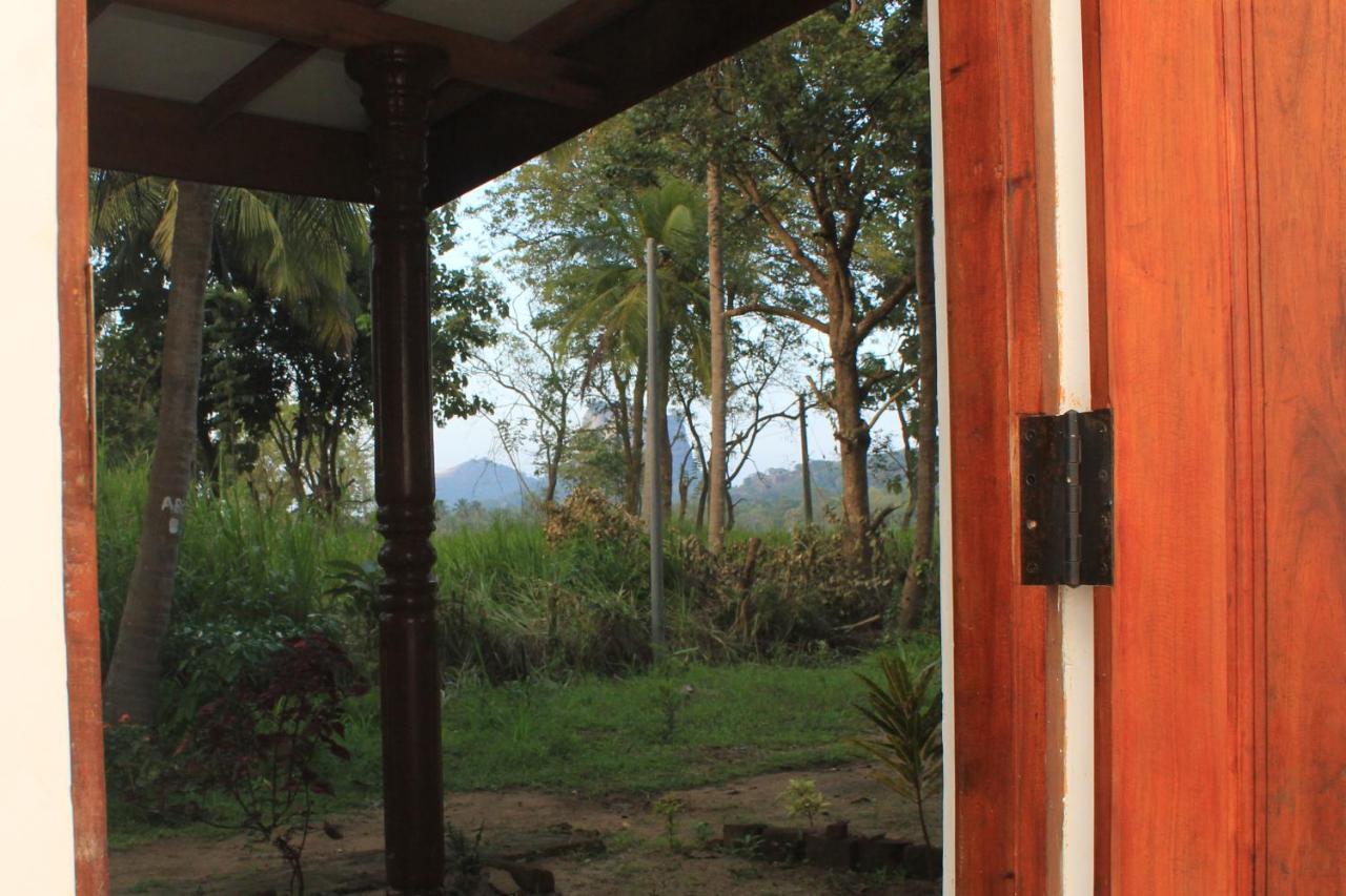Sigiriya Hillside View Villa Exteriör bild